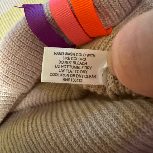 Lisa Todd women’s sweater size M. - Picture 6 of 6